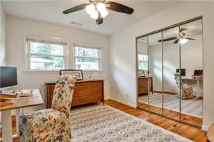 1010 Greenbriar Cir, Decatur, GA 30033 - Photo 13