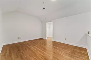1075 Peachtree Walk NE, Atlanta, GA 30309 - Photo 15