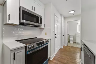 1075 Peachtree Walk NE #506, Atlanta, GA 30309 - Photo 3