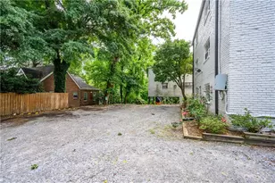 880 St Charles Ave NE, Atlanta, GA 30306 - Photo 11