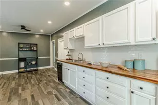 3297 College St, College Park, GA 30337 - Photo 11