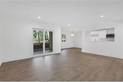 2396 Lawrenceville Highway #V, Decatur, GA 30033 - Photo 3