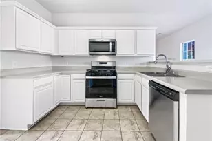 1231 Silverstone Trail, Jonesboro, GA 30238 - Photo 3