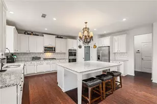 7905 Brewton Creek Dr, Cumming, GA 30028 - Photo 17