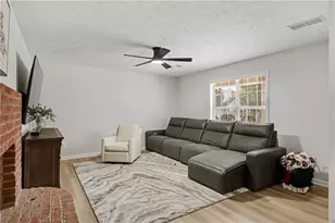 4983 Eagles Nest Ct, Loganville, GA 30052 - Photo 5