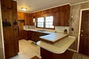 5350 Woodland Cir, Gainesville, GA 30504 - Photo 11