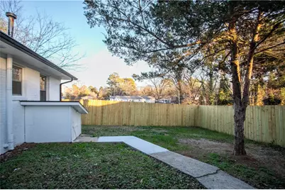 660 Dozier Drive, Marietta, GA 30066 - Photo 23