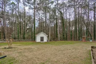 1201 Holly Hills Dr SW, Lilburn, GA 30047 - Photo 37