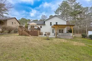 1201 Holly Hills Dr SW, Lilburn, GA 30047 - Photo 35