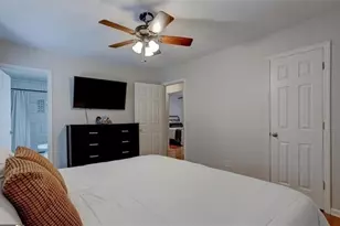 1201 Holly Hills Dr SW, Lilburn, GA 30047 - Photo 17