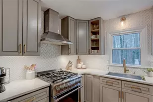 1201 Holly Hills Dr SW, Lilburn, GA 30047 - Photo 3