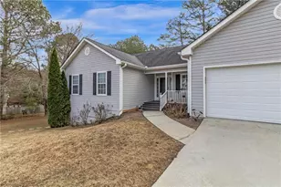 1900 Tribble Ridge Dr, Lawrenceville, GA 30045 - Photo 5