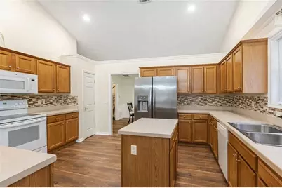 402 Arbor Circle SW, Monroe, GA 30656 - Photo 9