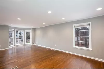 1066 Foreststone Way SW, Marietta, GA 30064 - Photo 9