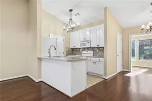 3013 Bentley Park Cir, Gainesville, GA 30504 - Photo 9