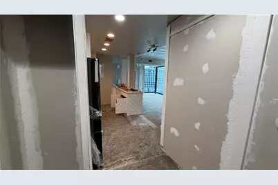 3324 Peachtree Road NE #1018, Atlanta, GA 30326 - Photo 41