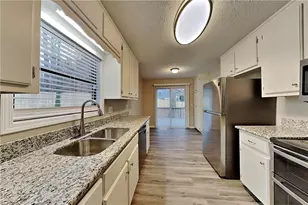 647 Sunshine Trce NW, Acworth, GA 30102 - Photo 5