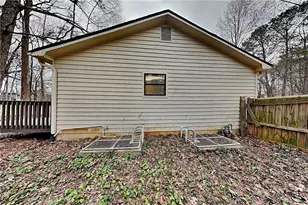 647 Sunshine Trce NW, Acworth, GA 30102 - Photo 27