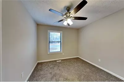 647 Sunshine Trace NW, Acworth, GA 30102 - Photo 17