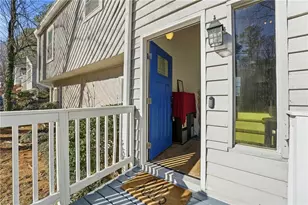 3981 Lookout Point Dr, Marietta, GA 30066 - Photo 7