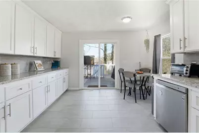 3981 Lookout Point Drive, Marietta, GA 30066 - Photo 17