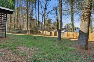 3981 Lookout Point Dr, Marietta, GA 30066 - Photo 41