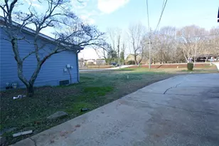 692 Davis Rd, Lawrenceville, GA 30046 - Photo 33