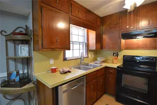 692 Davis Rd, Lawrenceville, GA 30046 - Photo 9