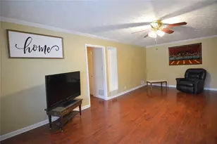 692 Davis Rd, Lawrenceville, GA 30046 - Photo 5