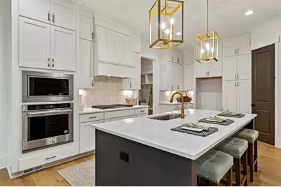 9110 Greenway Court, Gainesville, GA 30506 - Photo 7