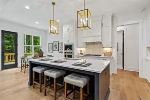 9110 Greenway Ct, Gainesville, GA 30506 - Photo 5