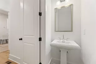 9135 Greenway Ct, Gainesville, GA 30506 - Photo 13