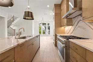 2285 Park Walke Dr, Alpharetta, GA 30009 - Photo 25