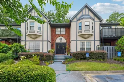 6851 Roswell Road #I15, Atlanta, GA 30328 - Photo 3