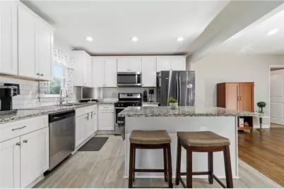 1426 Thunderwood Lane SW, Mableton, GA 30126 - Photo 9