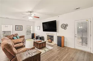 19 Laurelcrest Ln, Dallas, GA 30132 - Photo 7