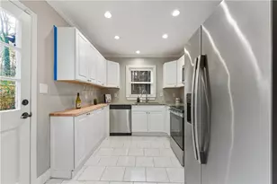 3018 Wanda Cir SW, Atlanta, GA 30315 - Photo 5