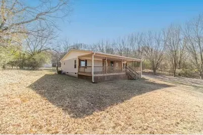 393 W Freeman Street, Maysville, GA 30558 - Photo 7