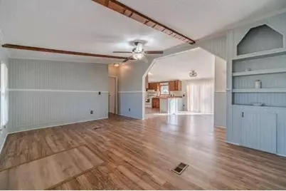 393 W Freeman Street, Maysville, GA 30558 - Photo 11