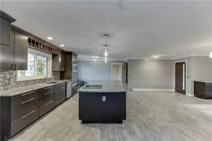 6095 Blackberry Ln, Buford, GA 30518 - Photo 13