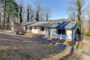 6095 Blackberry Ln, Buford, GA 30518 - Photo 3