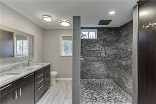 6095 Blackberry Ln, Buford, GA 30518 - Photo 31