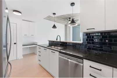 3324 Peachtree Road NE #2904, Atlanta, GA 30326 - Photo 13