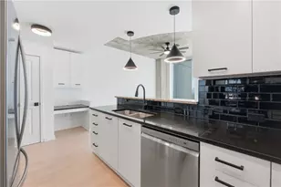 3324 Peachtree Rd NE, Atlanta, GA 30326 - Photo 13