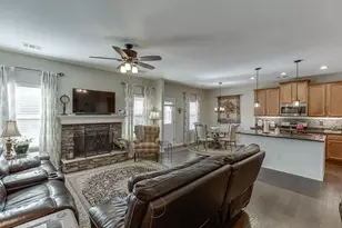 111 Gunier Cir, Dawsonville, GA 30534 - Photo 7