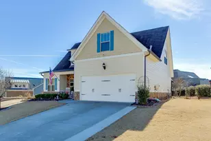 111 Gunier Cir, Dawsonville, GA 30534 - Photo 3