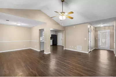 311 Crosswalk Drive, Auburn, GA 30011 - Photo 7