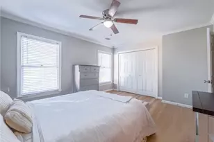 7500 Roswell Rd, Sandy Springs, GA 30350 - Photo 13