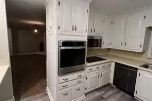 276 Colewood Way, Sandy Springs, GA 30328 - Photo 7