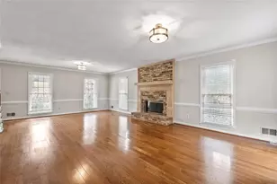 4803 Tarleton Dr, Lilburn, GA 30047 - Photo 5